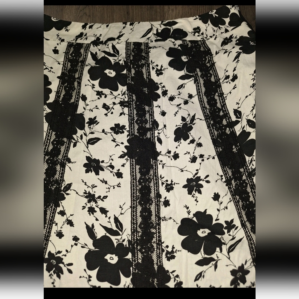 Erin B Womens Fashion Skirt Size 10 Floral Lace Skirt Side Zip  (Eb29P) - Picture 2 of 4